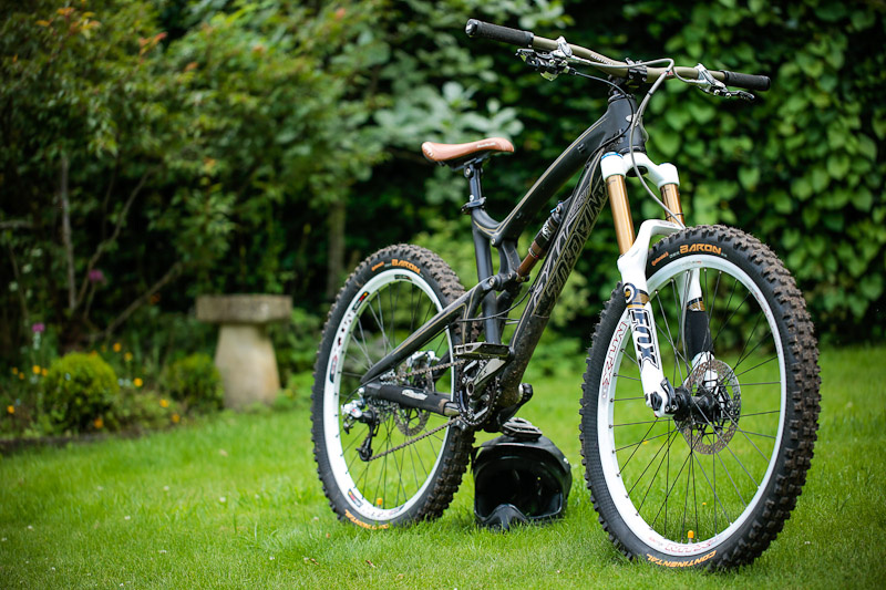 light DH/freeride build for my trip to France 2012 at Nomad Carbon ...