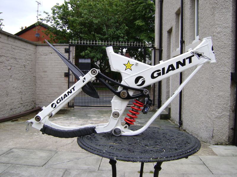 giant atx one dh