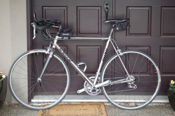 guru road bike