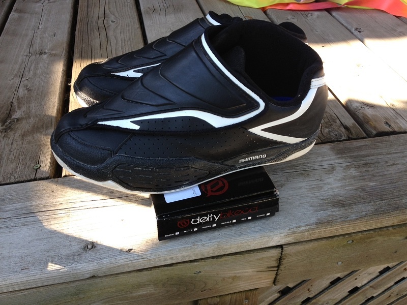 Shimano AM45 mountain bike shoes and pedals For Sale