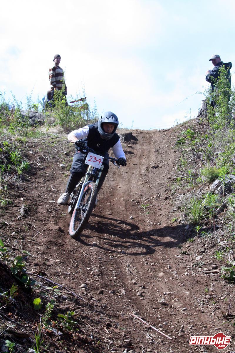 Pinning it at "Hammerfest" DH at Parksville.