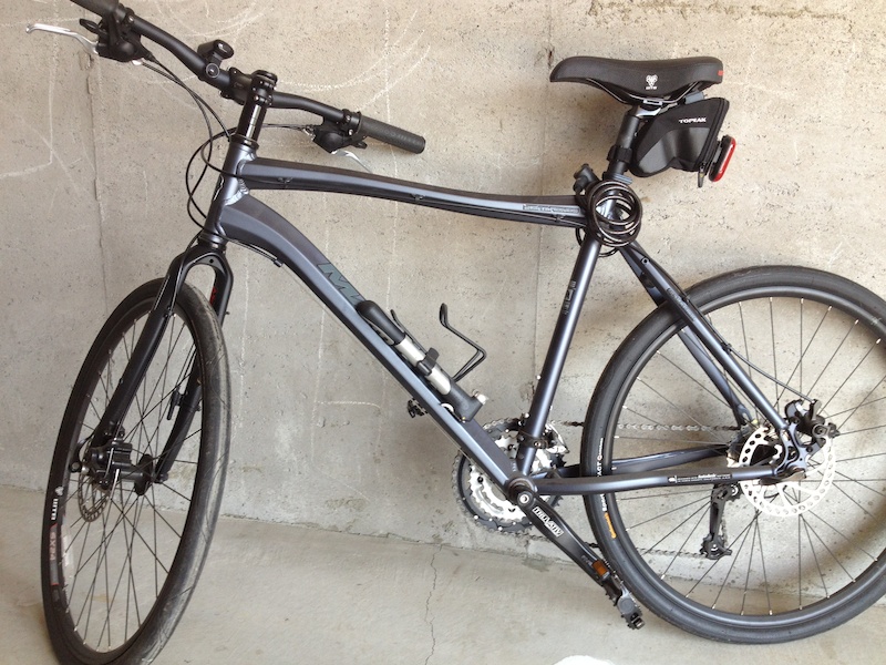 marin point reyes hybrid bike