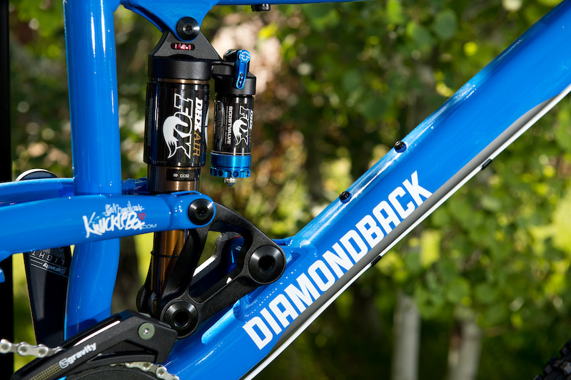 diamondback knuckle box