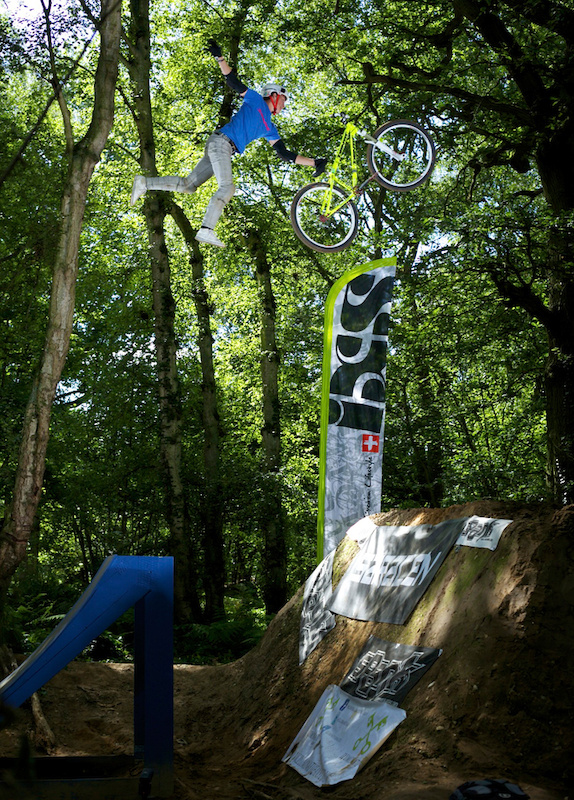 Spank Dirt Wars 2012 - Round 3 The Mandrys