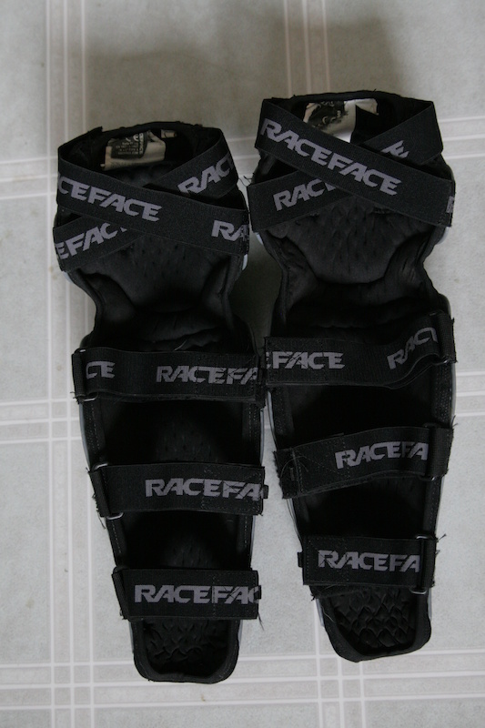RACE FACE RALLY FR KNEE/SHIN & ELBOW PADS For Sale