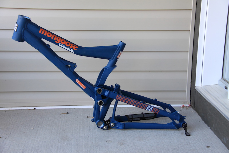 2009 Mongoose Boot'r Team frame - small