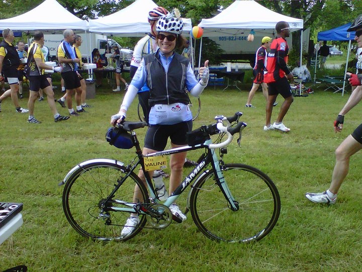 ...Jamis Rider; Vaune coming into Lunch on Day 2 of The Ride to Conquer Cancer! Check out her decked out 2010 Xenith Endura1! Go Vaune!
