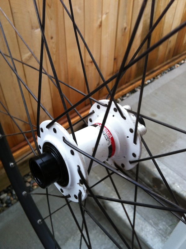 DT 485D wheelset (20mm 142mm) For Sale