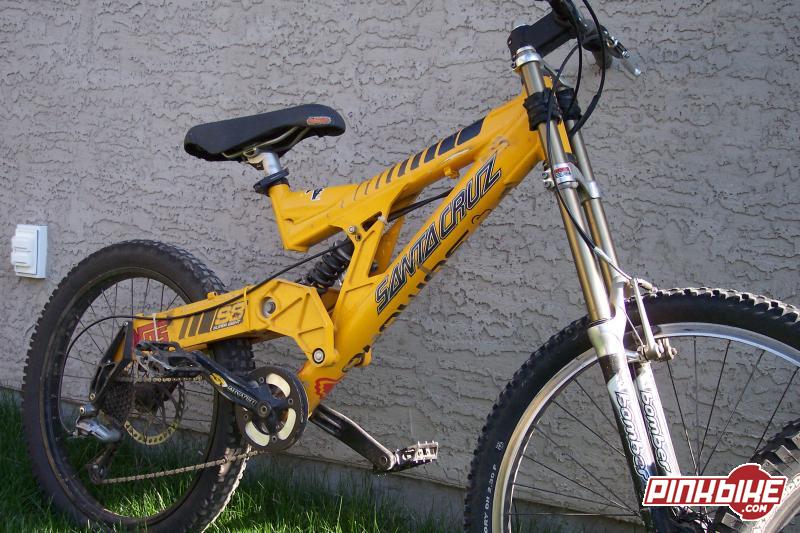 2002 Yellow Santa Cruz SUPER 8 MUST SELL For Sale