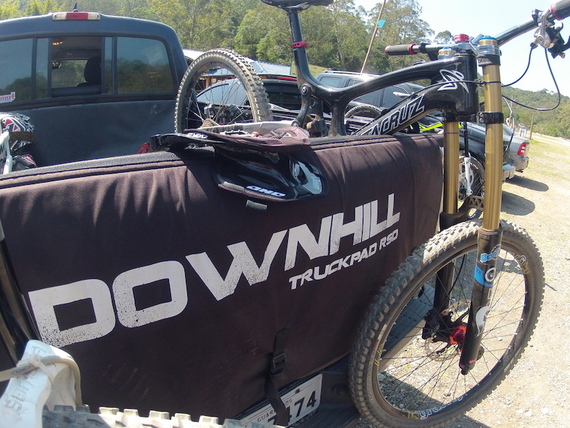 tailgate cover for mountain bikes