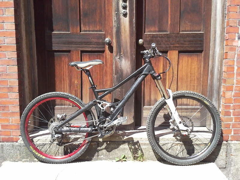 2007 giant reign x1