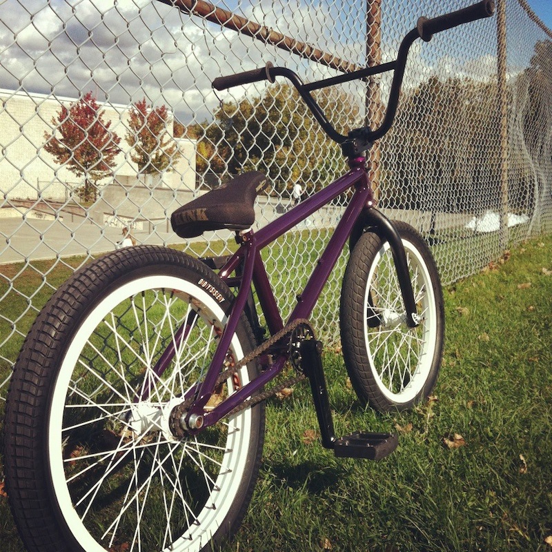 painted my fly campillo purple ! love it