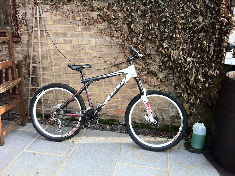 Gt aggressor xc2 2009 hot sale