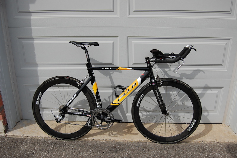 fuji aloha triathlon bike