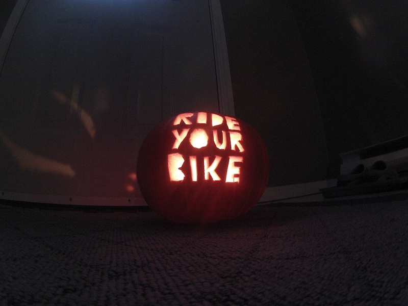 pinkbike-s-pumpkin-carving-contest-pinkbike