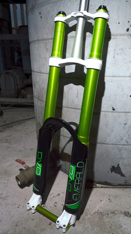 EXCLUSIVE: DVO Emerald Inverted DH Fork - First Look - Pinkbike