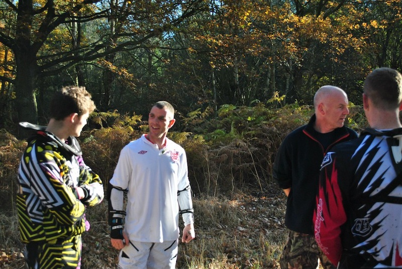 Remember the Troops mini DH
11/11/12.
Stewart Dickson... Camera man for the day :-)