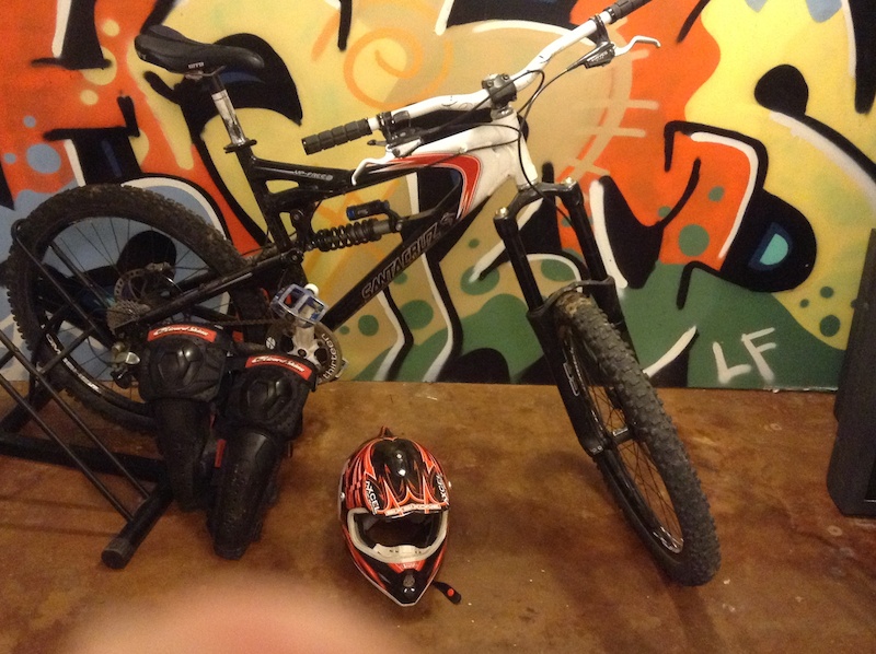 santa cruz bikes custom paint