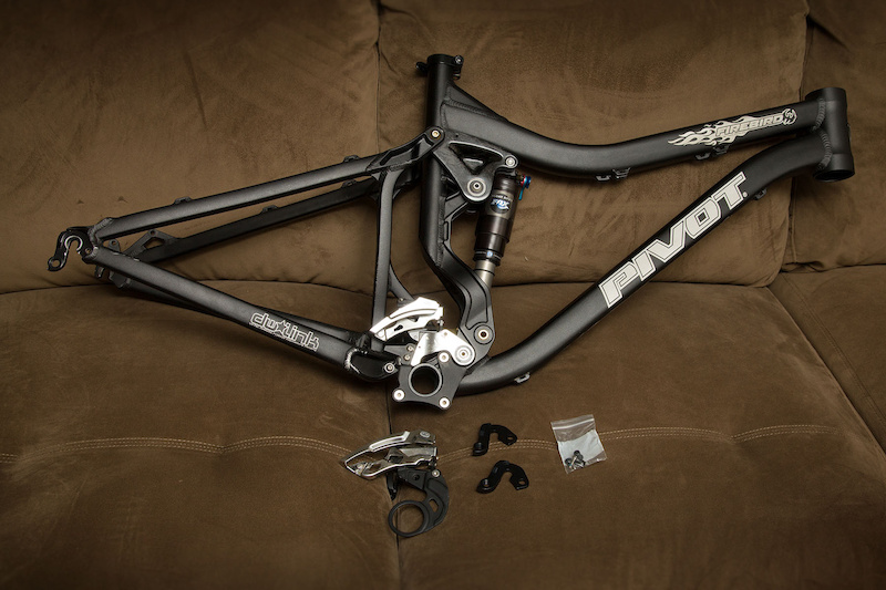 2010-pivot-firebird-frame-size-medium-black-anodized-for-sale