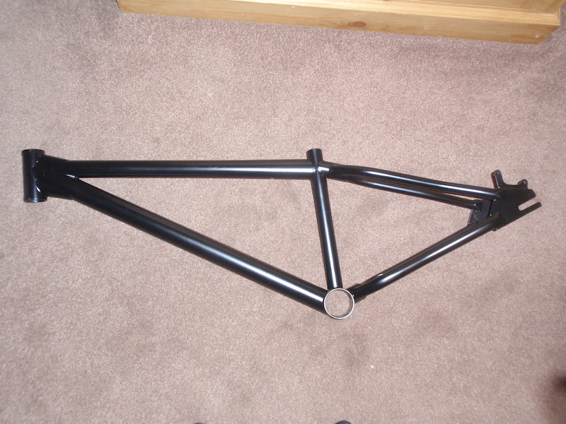 Give me 3 days and there ya go frame finished and ready to ride D