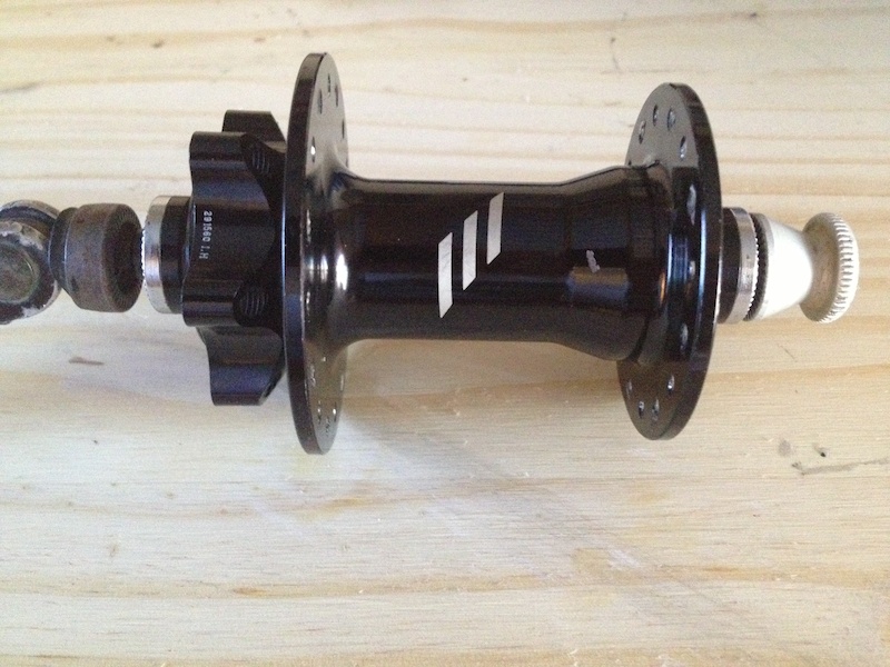 bontrager hub