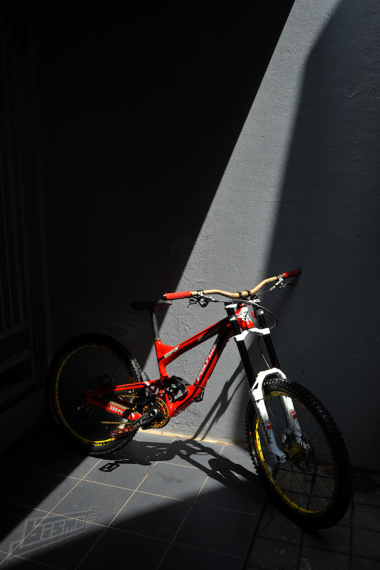 My Polygon DH ready to ride..