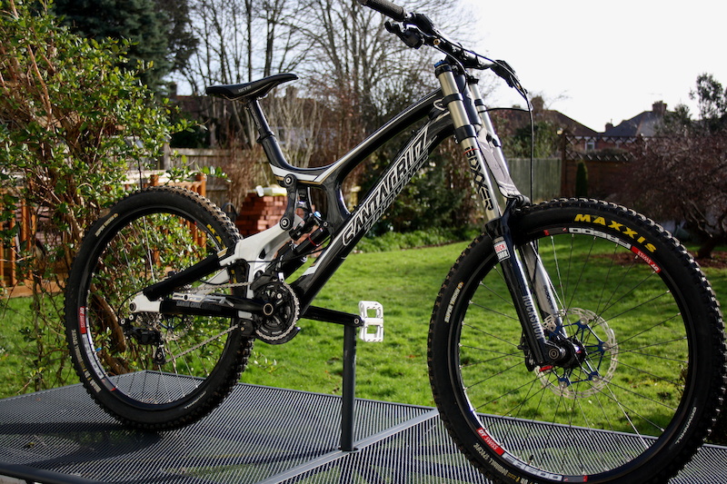 2013 Santa Cruz V10 Carbon - Mint - Great Spec - LARGE ...