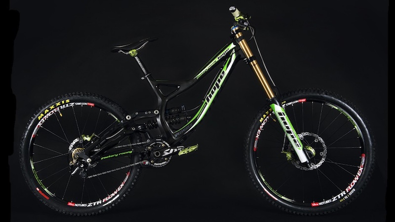 Adam Brayton’s Hope Factory Racing Specialized S-Works Carbon Demo 8