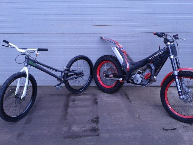 more bikes, my gas gas and onza limey 26