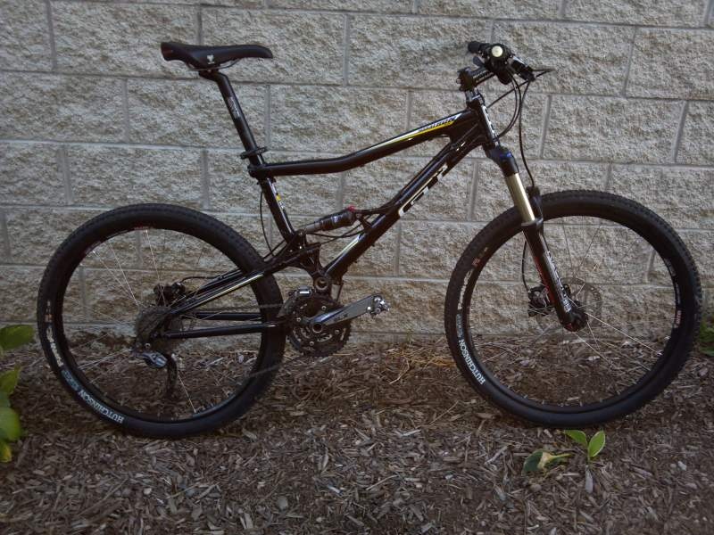 gt marathon elite mountain bike