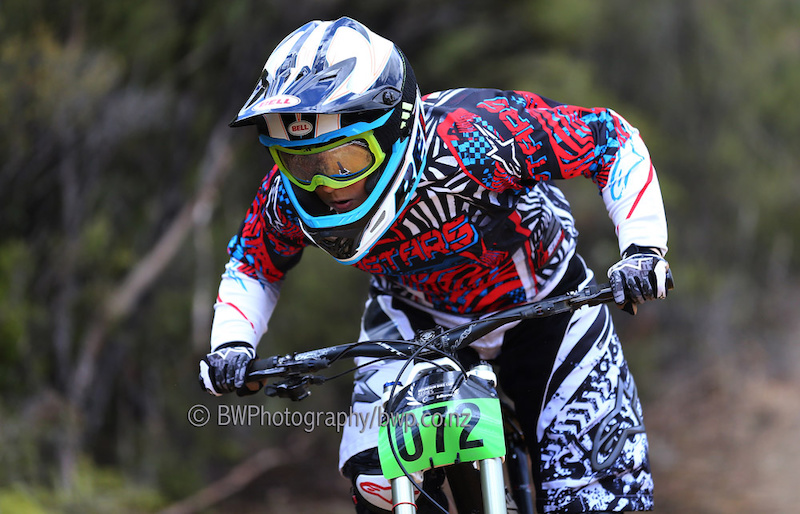 090213 Bike NZ Mountain Bike Cup Series, Downhill, Hunua Ranges. Emmeline Ragot of France races to victory during the Woman's Elite race. Photo: Simon Watts/bwp.co.nz/bikeNZ