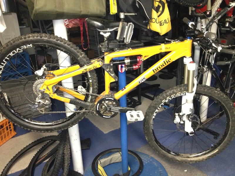 2010 Brodie derelict all mountain bike medium For Sale