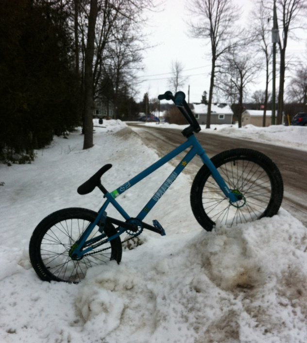 bike doesnt like the snow:P