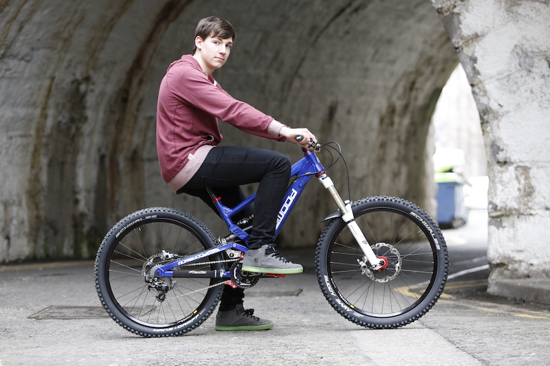 Morewood kalula ダウンヒル マウンテンバイク On the road to