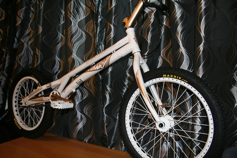 Onza blade hot sale trials bike