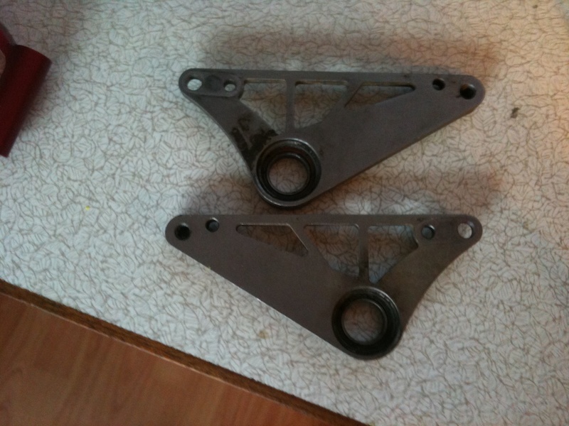 For sale £20 

Upper and lower linkage plates from 06 mkiii