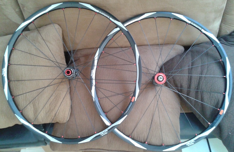 Paire de roue SHIMANO DEORE XT WH M778 For Sale