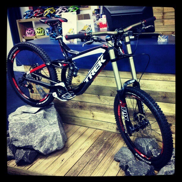 New Rig, 2013 Session 88. All original spec other than Renthal Fatbars ans Saint Flat Pedals. Love it!