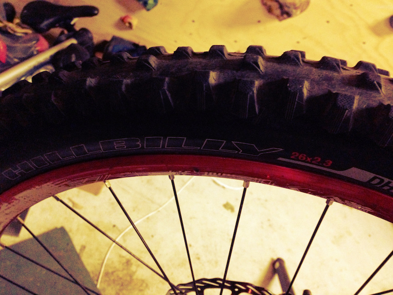 Hillbilly DH tire#1- Specialized, 85% tread left
