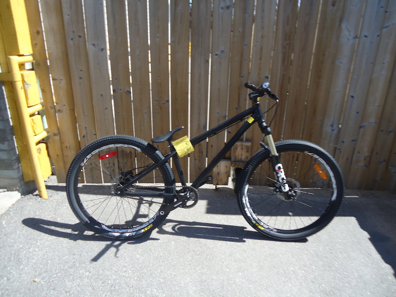 2013 *NEW* Rocky Mountain Flow Pro Dirt Jumper For Sale
