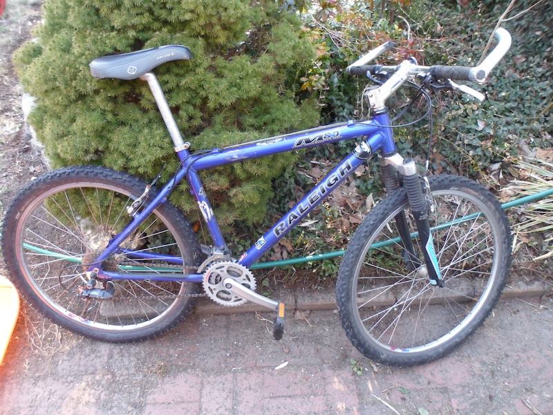 raleigh m80 mountain bike