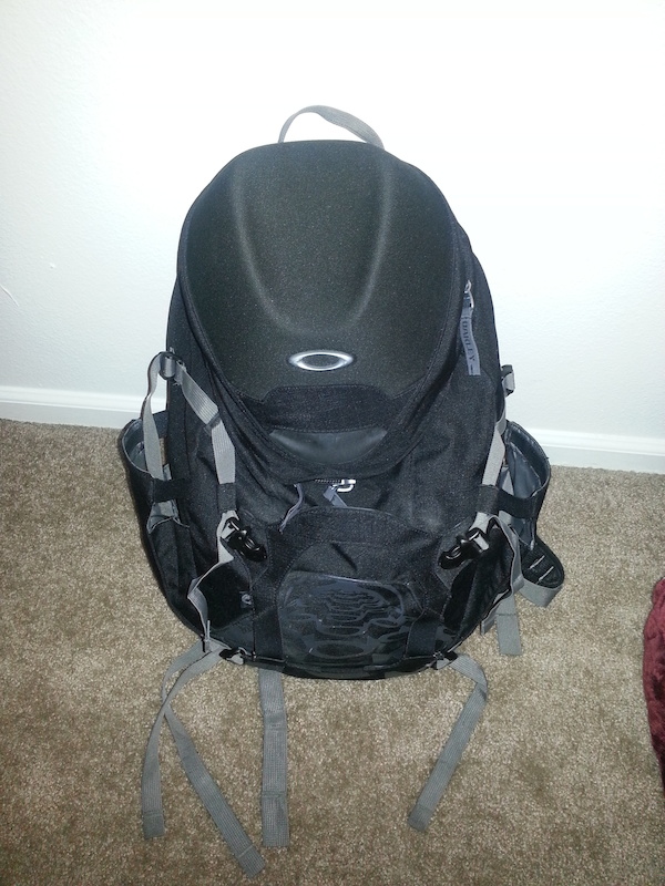 oakley toolbox backpack