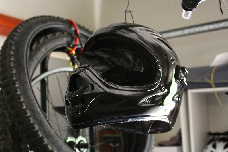 Repainting Helmet hi-Gloss Black