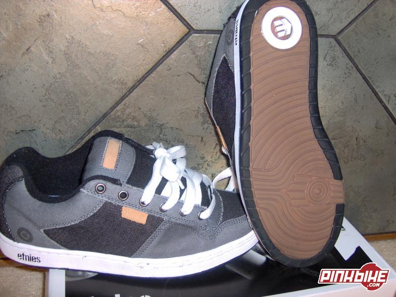 Etnies arto online saari