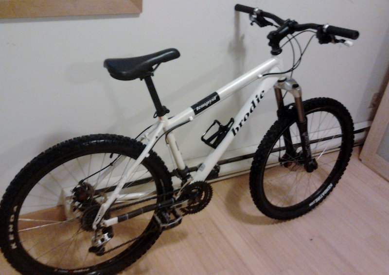 2010 Brodie Tempyst xc medium For Sale