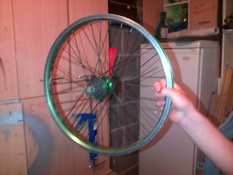 Premium Green 9T back wheel For Sale
