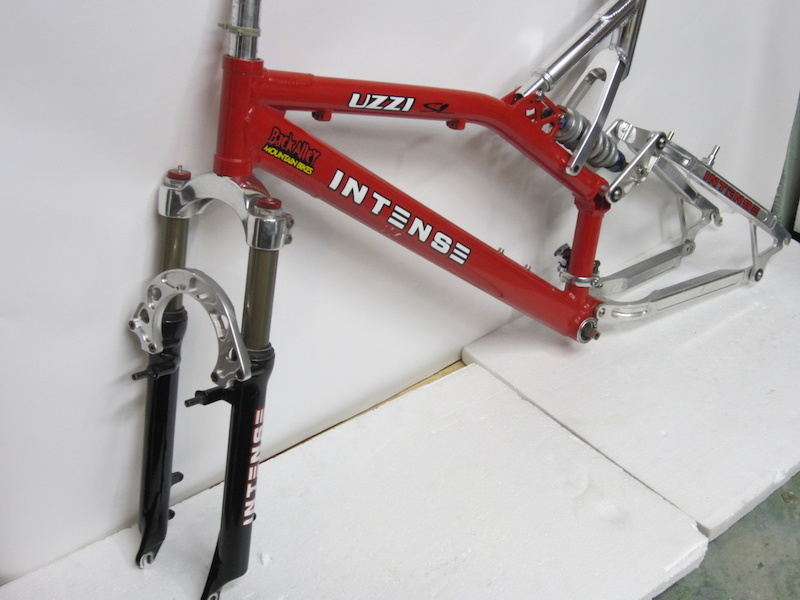 INTENSE uzzi SLジャンクです、短期値下げしました。 INTENSE uzzi SLジャンクです、短期値下げしました。