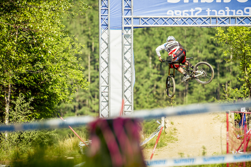 Madison Saracen Perpetual UCI MTB World Cup ONE - Fort William Nevis Range Scotland - Find the article on Pinkbike.com - Laurence CE - www.laurence-ce.com