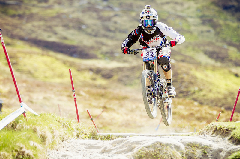 Madison Saracen Perpetual UCI MTB World Cup ONE - Fort William Nevis Range Scotland - Find the article on Pinkbike.com - Laurence CE - www.laurence-ce.com