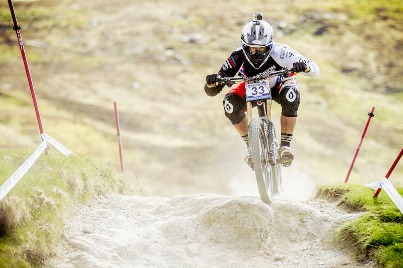 Madison Saracen Perpetual UCI MTB World Cup ONE - Fort William Nevis Range Scotland - Find the article on Pinkbike.com - Laurence CE - www.laurence-ce.com